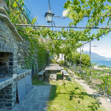 Dom wakacyjny In Lake Como - Amazing View By Rentallcomo